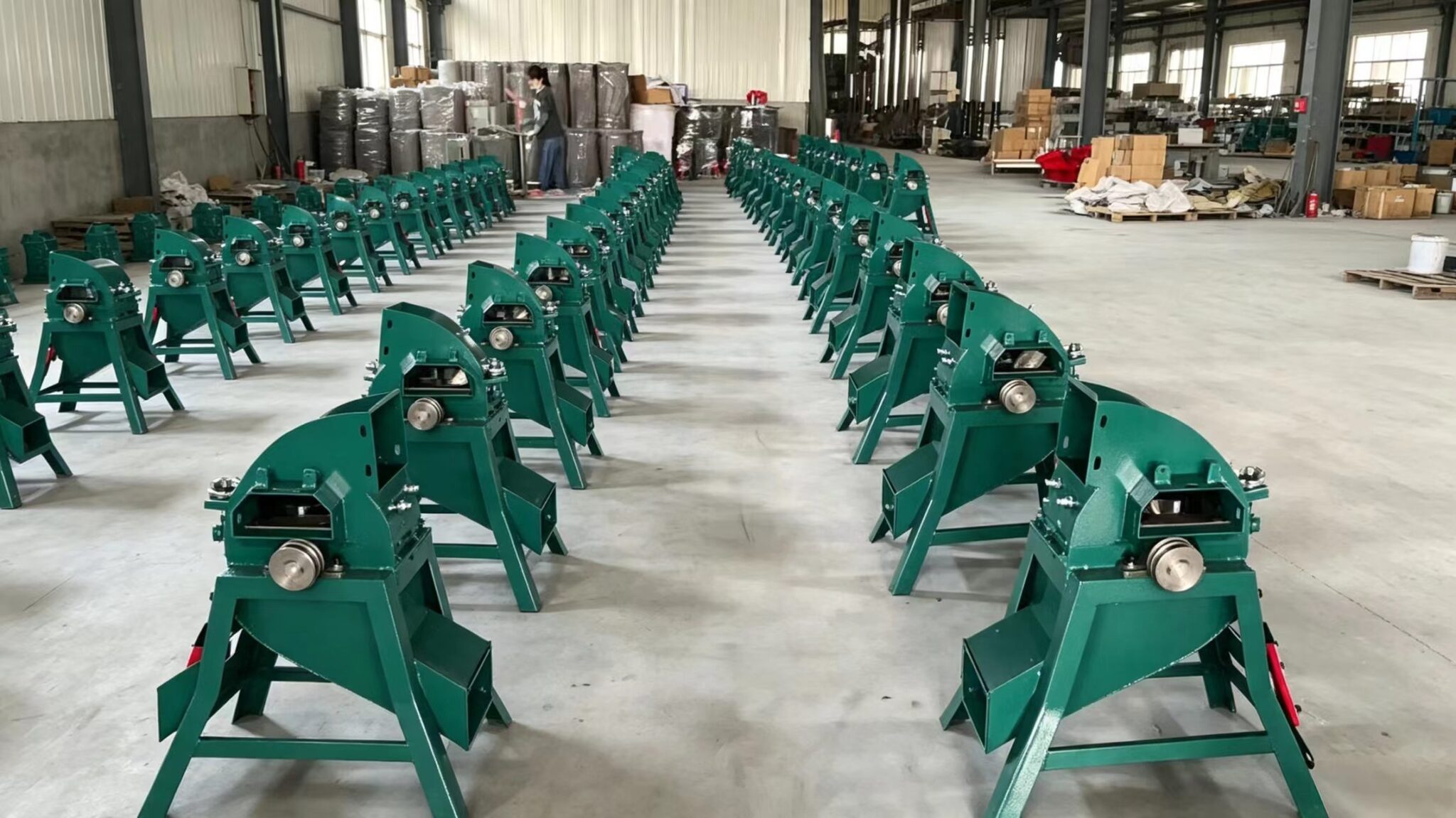 Home Rows of hammer mill grain crushers in Sunto factory, corn soybean grinding machinery