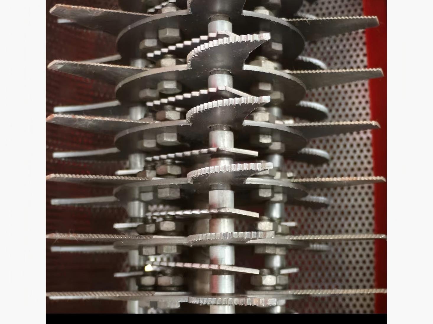 Laser-cut integrated kneading blade disc with hammer blades for chaff cutter showing precision manufacturing and balanced design